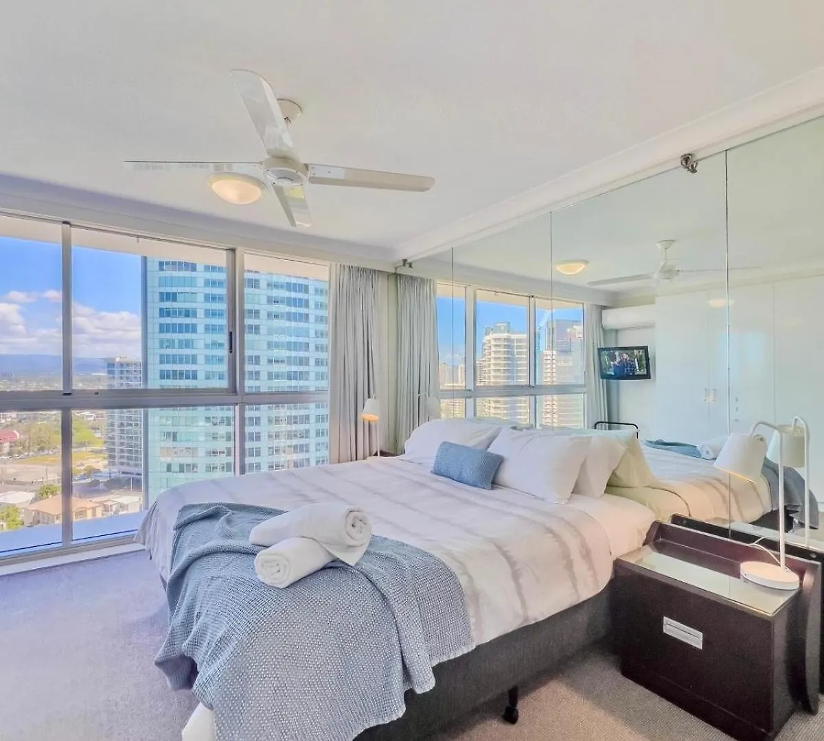 Endless Ocean Lv 19 Apartment Gold Coast