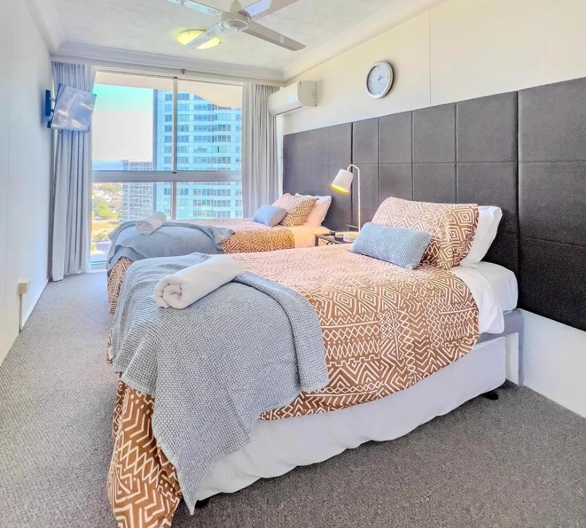 Endless Ocean Lv 19 Apartment Gold Coast Australia
